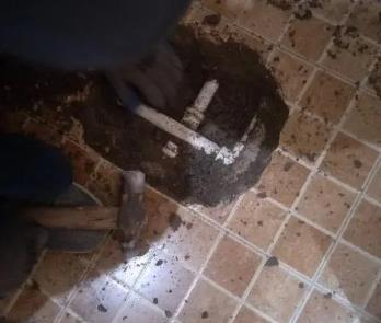 射阳卫生间漏水维修公司为您分享下卫生间渗水如何处理及注意事项